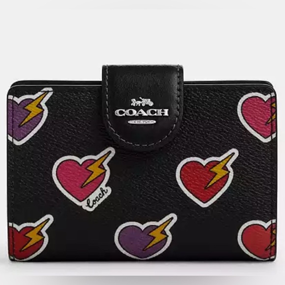 Coach Medium Corner Zip Wallet With Heart Bolt
Print Silver Black Multi - Picture 14 of 15
